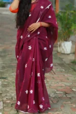 Maroon Blossom Semi-Muslin Shari – দাম্পত্য ছন্দে হাতে আঁকা সৌন্দর্য - Image 5