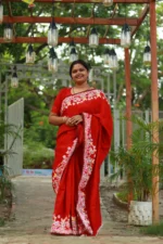 ধুপিয়ান সিল্ক শাড়ি – লাল ঐতিহ্যে সাদা শিল্পের ছোঁয়া - Image 3