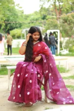 Maroon Blossom Semi-Muslin Shari – দাম্পত্য ছন্দে হাতে আঁকা সৌন্দর্য - Image 7