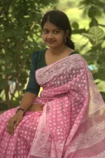 Gulabi Muslin – গোলাপি মসলিনে স্নিগ্ধতা আর সৌন্দর্যের মেলবন্ধন