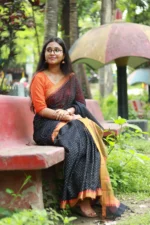 Tamalrekha Cotton – কালো-সবুজে প্রাচীন মাধুর্য - Image 3