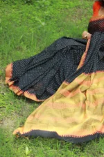 Tamalrekha Cotton – কালো-সবুজে প্রাচীন মাধুর্য - Image 6